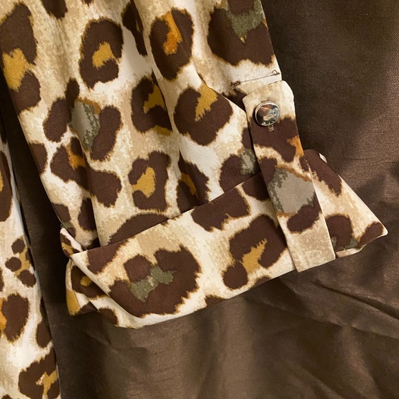 Multicolored Plus Size Leopard Top Shirt - Picture 3 of 7